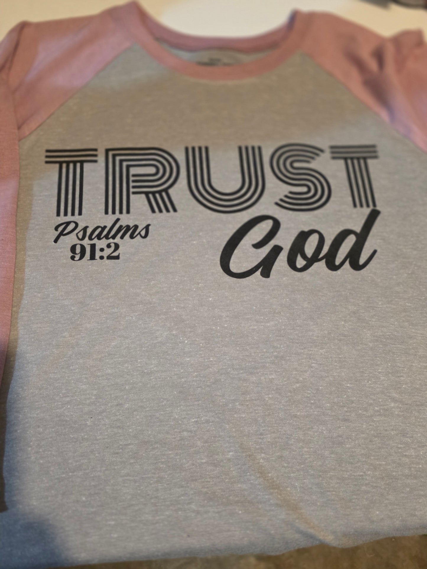 TRUST GOD TEE