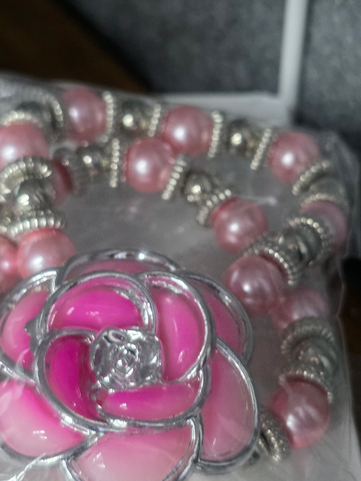 Camellia Blossom Pearl &amp; Stretch Bracelet.
