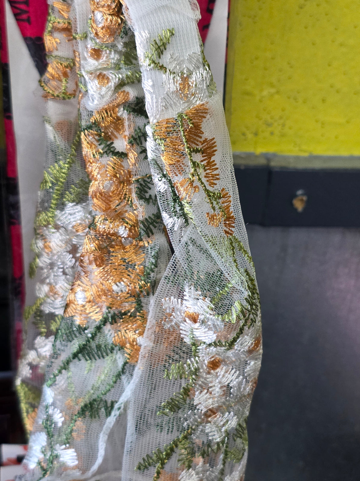 Elegant Floral Embroidered Mesh Headband
